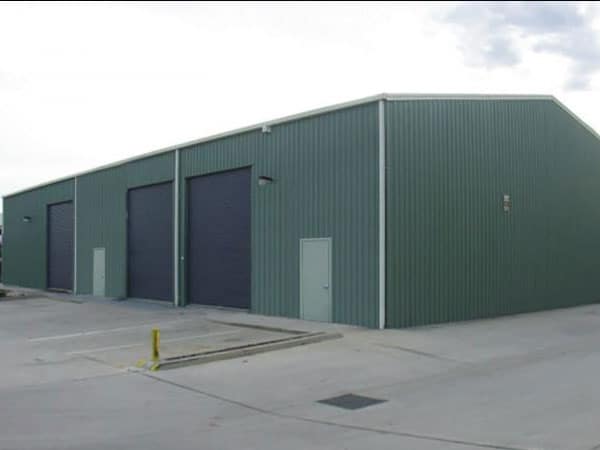 commercial steel portal frame building